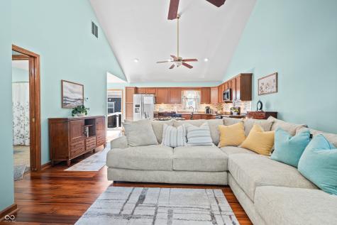 115 N Front Street Thorntown IN 46071