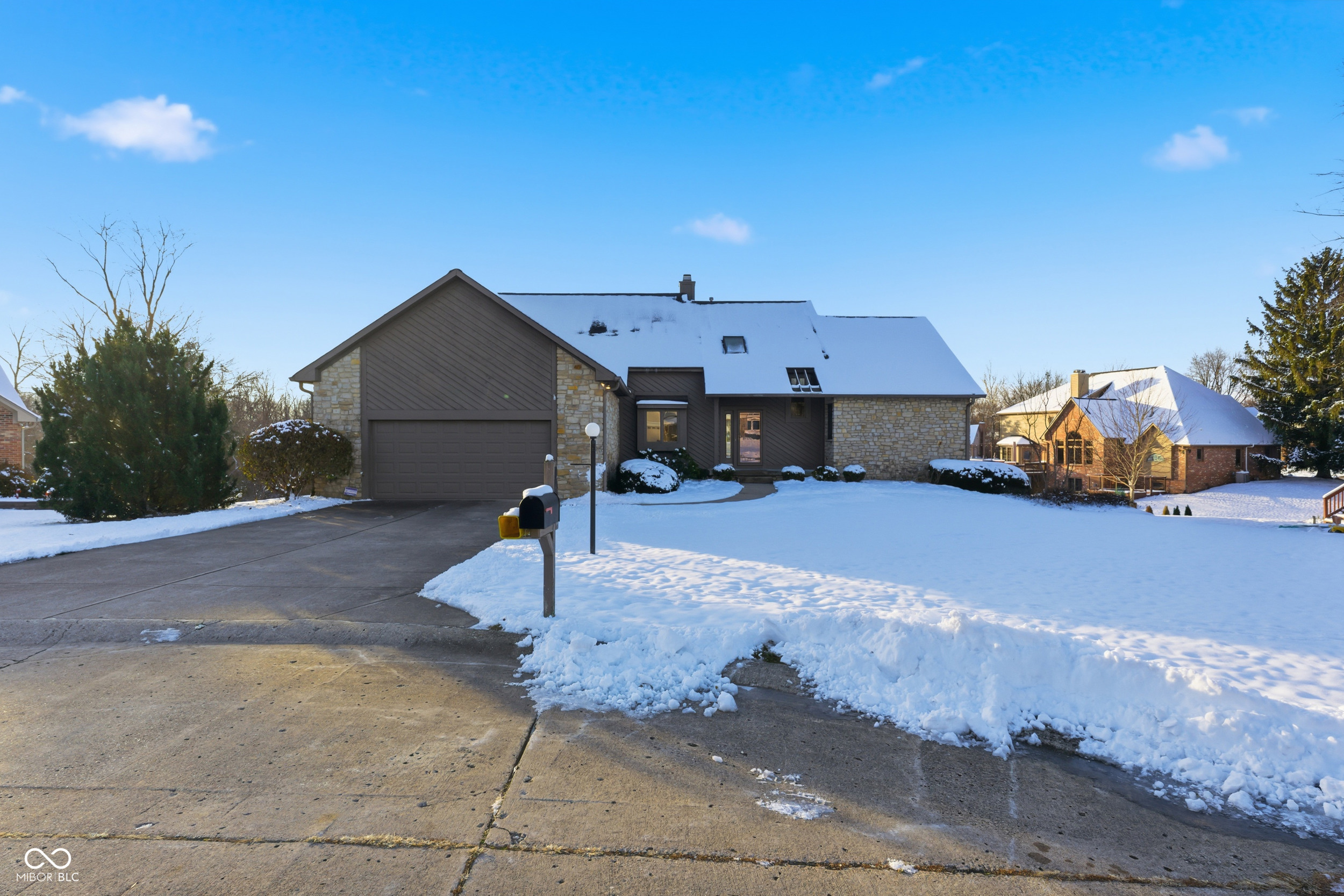 9011 Condit Lane Indianapolis IN 46256
