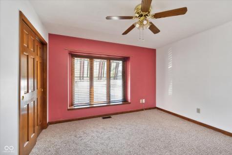 8512 Gallant Fox Drive Indianapolis IN 46217