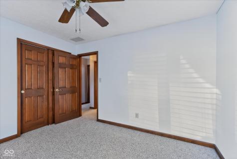 8512 Gallant Fox Drive Indianapolis IN 46217