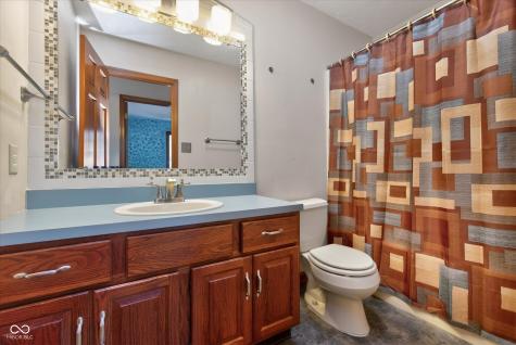 8512 Gallant Fox Drive Indianapolis IN 46217