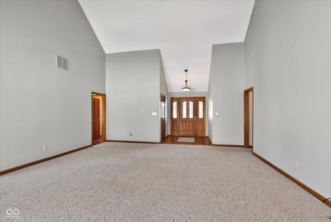 8512 Gallant Fox Drive Indianapolis IN 46217