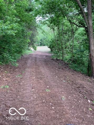 2933 S Saluda Hill Road Hanover IN 47243