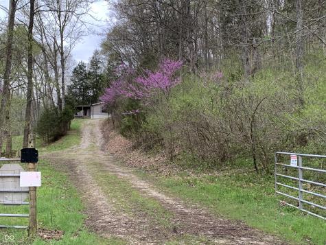 2933 S Saluda Hill Road Hanover IN 47243