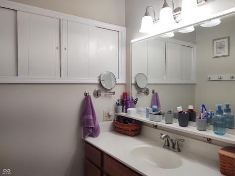 2630 Wedgewood Drive Columbus IN 47203