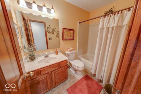 683 Cottage Lane Greenwood IN 46143