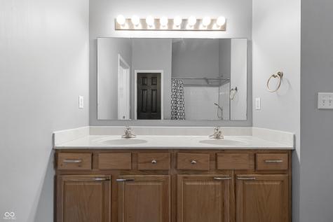 6529 Sussex Drive Zionsville IN 46077
