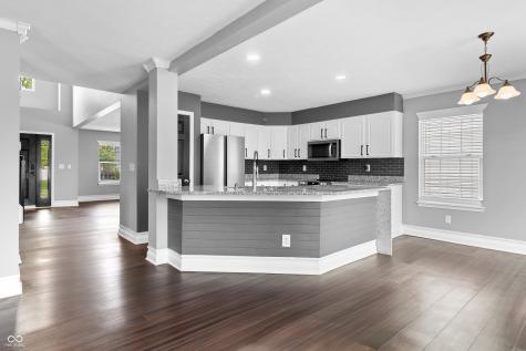 6529 Sussex Drive Zionsville IN 46077