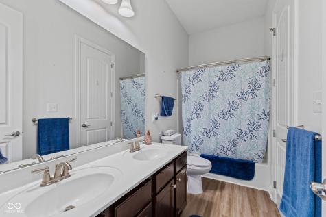 18028 Rolling Rock Drive Noblesville IN 46062