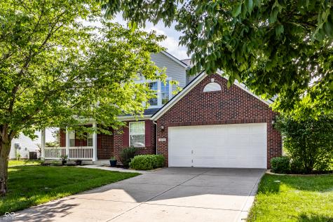 6559 Hunters Ridge S Zionsville IN 46077