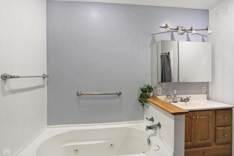 1112 Farley Drive Indianapolis IN 46214