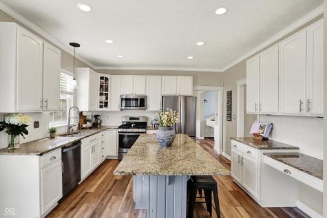 6571 Hunters Ridge S Zionsville IN 46077