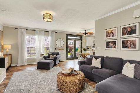 6571 Hunters Ridge S Zionsville IN 46077