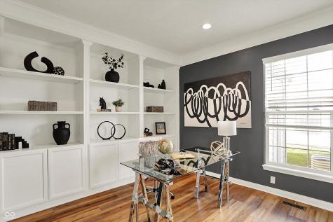 6571 Hunters Ridge S Zionsville IN 46077