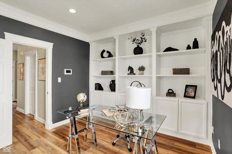 6571 Hunters Ridge S Zionsville IN 46077