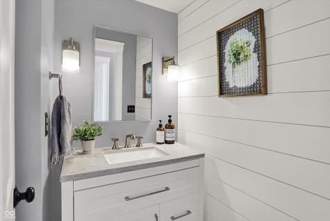 6571 Hunters Ridge S Zionsville IN 46077