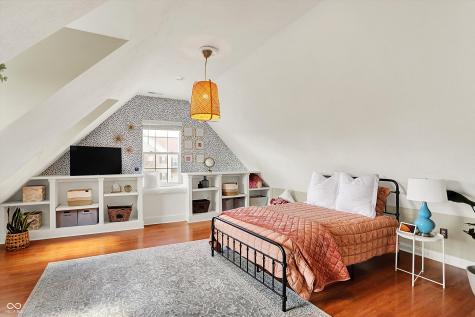 6571 Hunters Ridge S Zionsville IN 46077