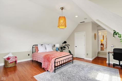 6571 Hunters Ridge S Zionsville IN 46077