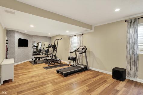 6571 Hunters Ridge S Zionsville IN 46077