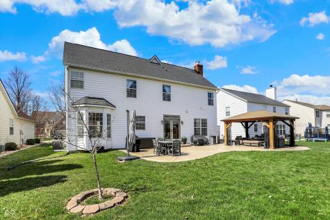 6571 Hunters Ridge S Zionsville IN 46077