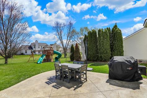 6571 Hunters Ridge S Zionsville IN 46077