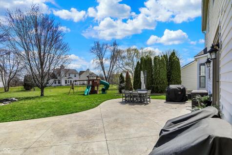 6571 Hunters Ridge S Zionsville IN 46077