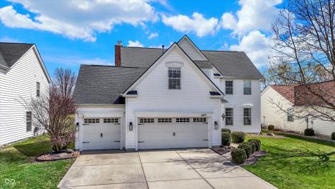 6571 Hunters Ridge S Zionsville IN 46077