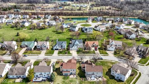 6571 Hunters Ridge S Zionsville IN 46077