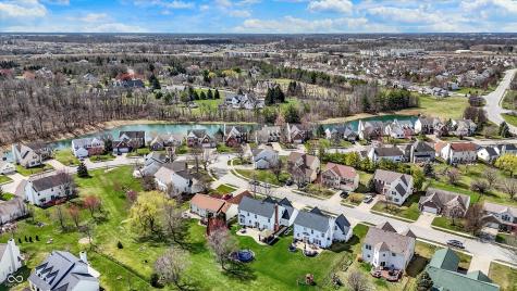 6571 Hunters Ridge S Zionsville IN 46077