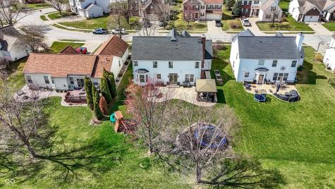 6571 Hunters Ridge S Zionsville IN 46077