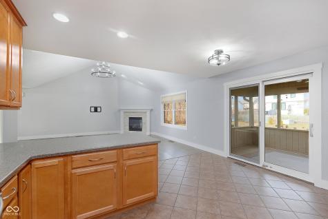 6686 Woodcrest Drive Avon IN 46123