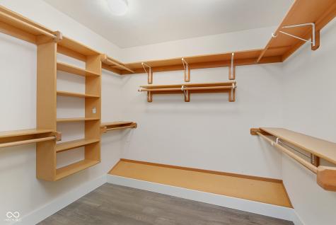 6686 Woodcrest Drive Avon IN 46123