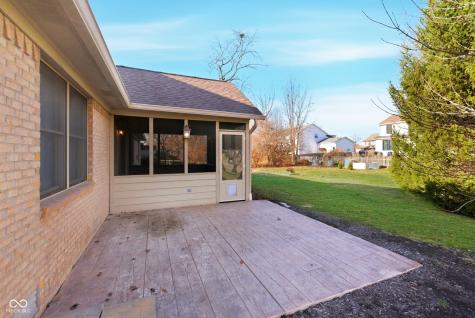 6686 Woodcrest Drive Avon IN 46123