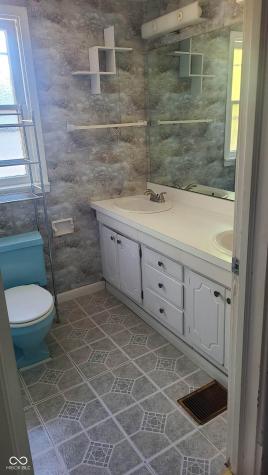 758 Wallace Avenue Indianapolis IN 46201