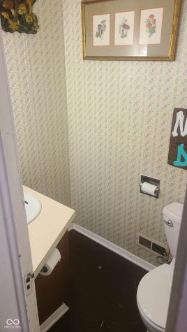 758 Wallace Avenue Indianapolis IN 46201