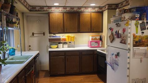 758 Wallace Avenue Indianapolis IN 46201