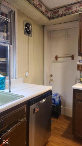 758 Wallace Avenue Indianapolis IN 46201