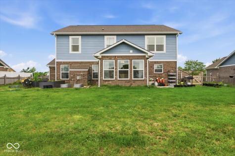 1553 Bush Way Shelbyville IN 46176