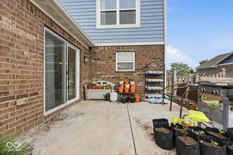 1553 Bush Way Shelbyville IN 46176