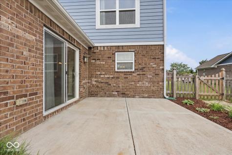 1553 Bush Way Shelbyville IN 46176