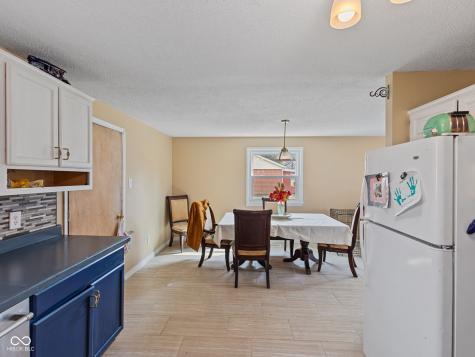 1707 W 76th Place Indianapolis IN 46260