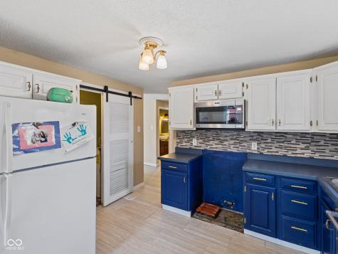 1707 W 76th Place Indianapolis IN 46260