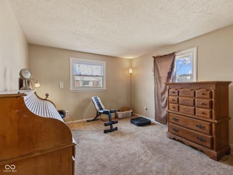 1707 W 76th Place Indianapolis IN 46260