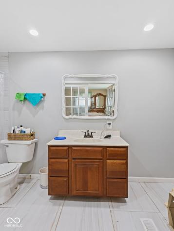 1707 W 76th Place Indianapolis IN 46260