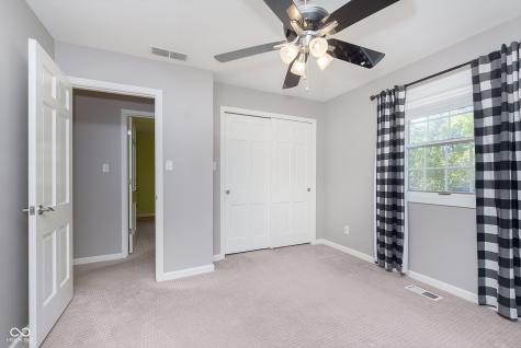 624 Hawthorne Drive Carmel IN 46033