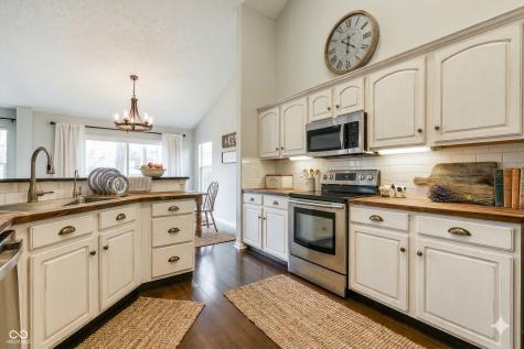 6145 Bristlecone Drive Fishers IN 46038