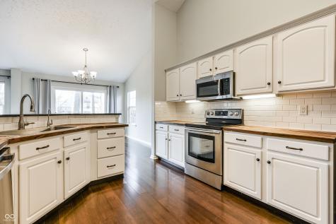 6145 Bristlecone Drive Fishers IN 46038