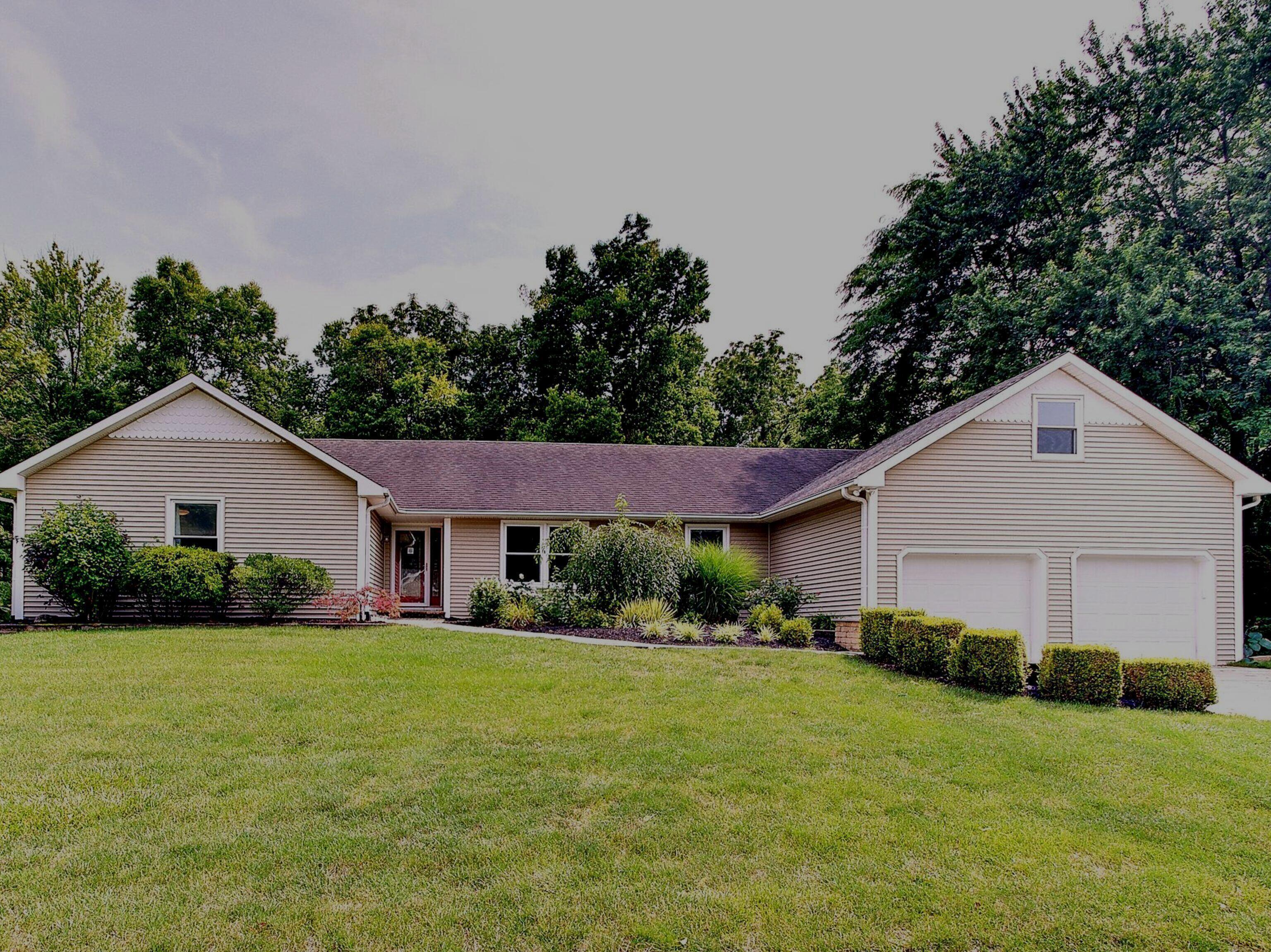 8037 Tanager Court Indianapolis IN 46256