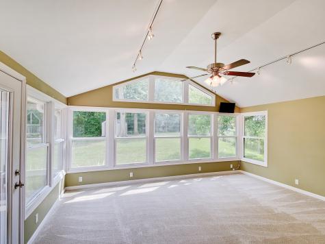8037 Tanager Court Indianapolis IN 46256