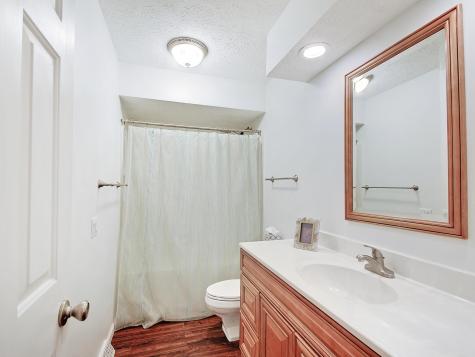 8037 Tanager Court Indianapolis IN 46256